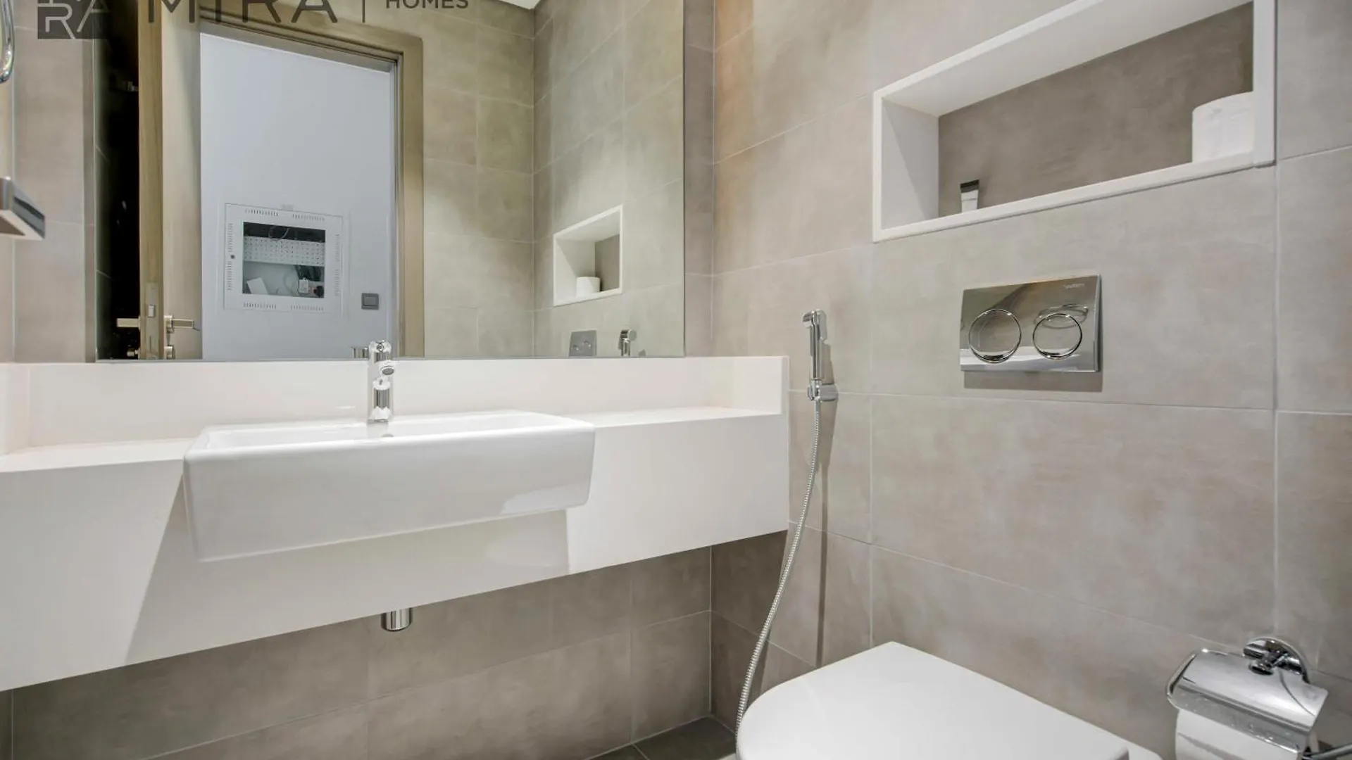Apartment Mira Holiday Homes - Luxury 1 Bedroom In District One Dubai